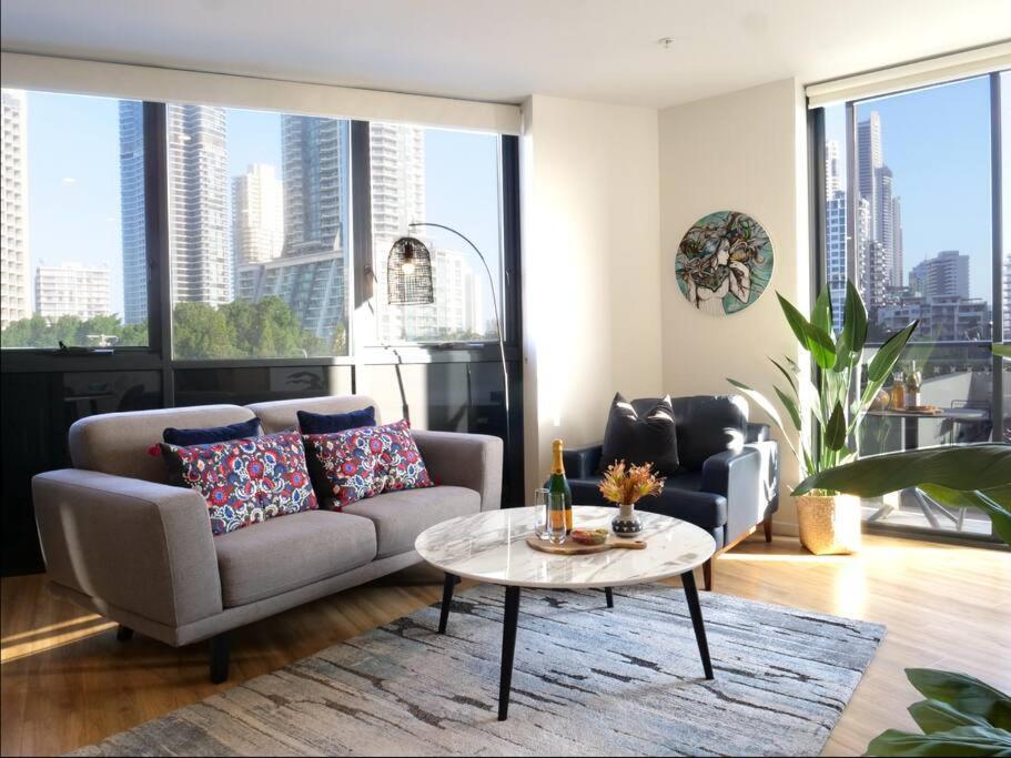 Modern 1 Brm Apartment With Pool Close To Beach Gold Coast Luaran gambar